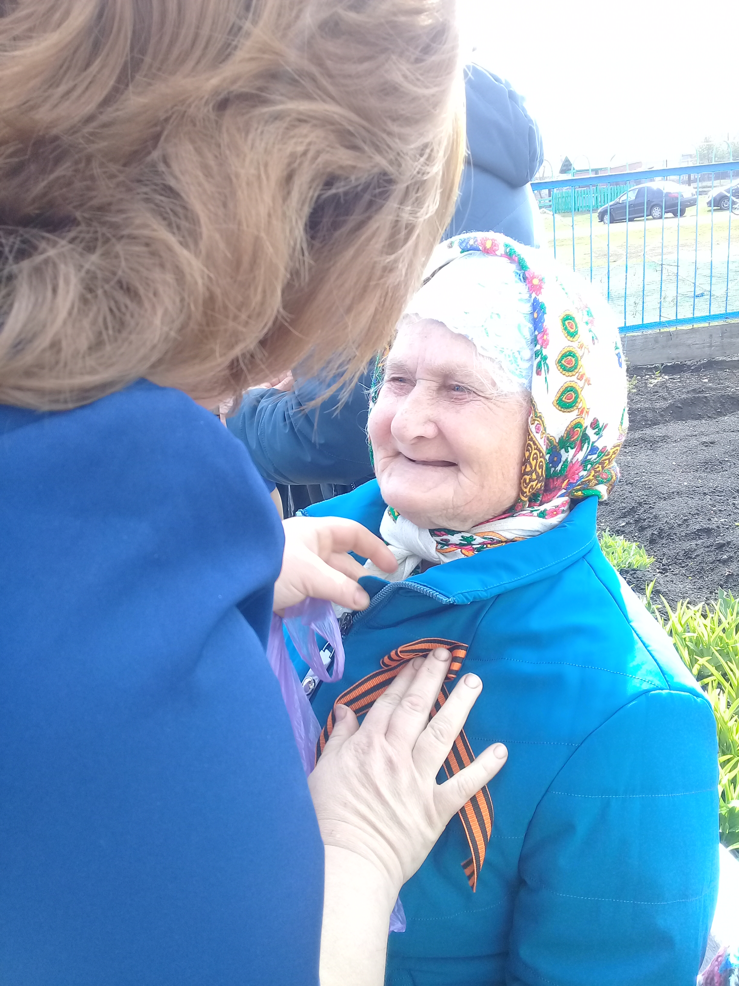 03.05.2019 поздравление и вручение подарков 90-летних юбиляров - тружеников  тыла – жителей Алькеево.